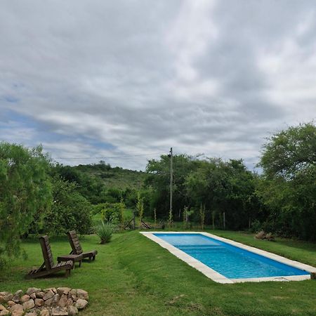 El Rincon De Jose Luis - Cabanas Y Restaurante Tanti Esterno foto