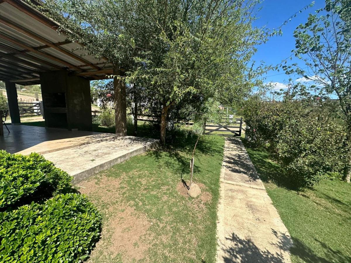 El Rincon De Jose Luis - Cabanas Y Restaurante Tanti Esterno foto
