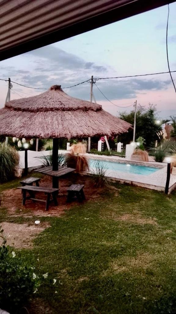 El Rincon De Jose Luis - Cabanas Y Restaurante Tanti Esterno foto