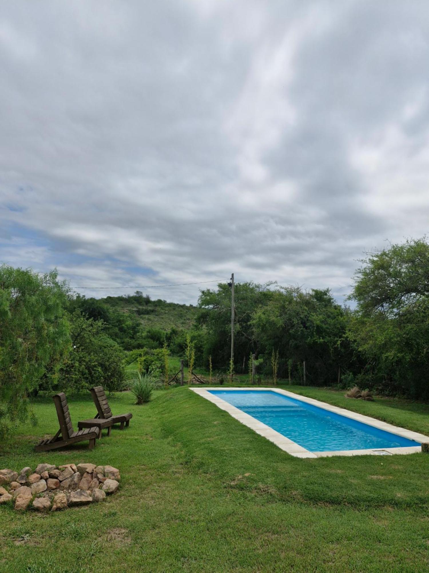 El Rincon De Jose Luis - Cabanas Y Restaurante Tanti Esterno foto